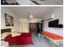 VIP spolocnicka-slnečná pláž a more